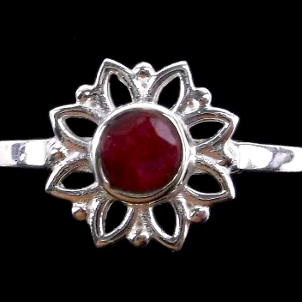 Sterling Silver Ruby Flower Ring Size 9.5 - image 1